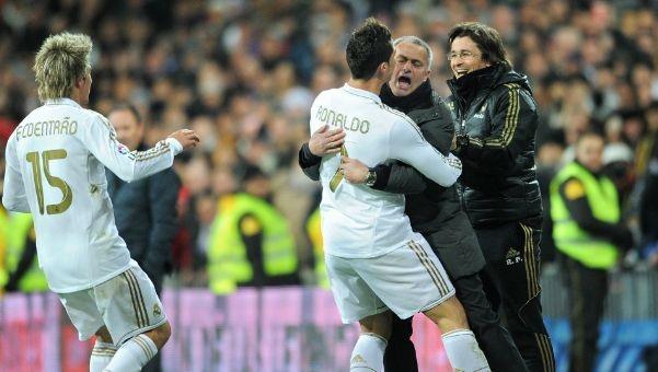 从此便是贝爵爷，英媒：贝克汉姆今日正式被授予爵士头衔