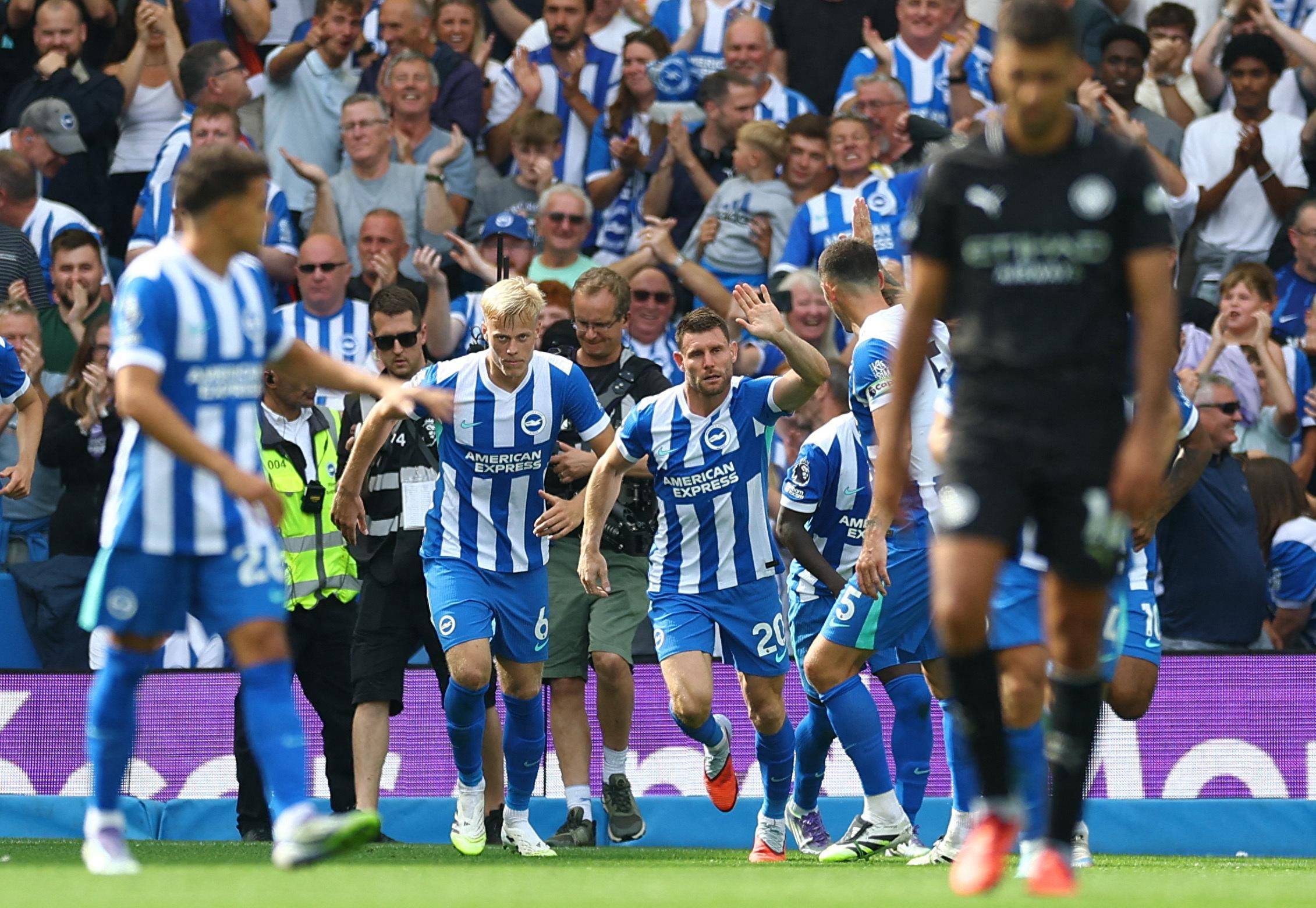 没进行场地检查，一场苏格兰冠军联赛在开赛前15分钟宣布推迟