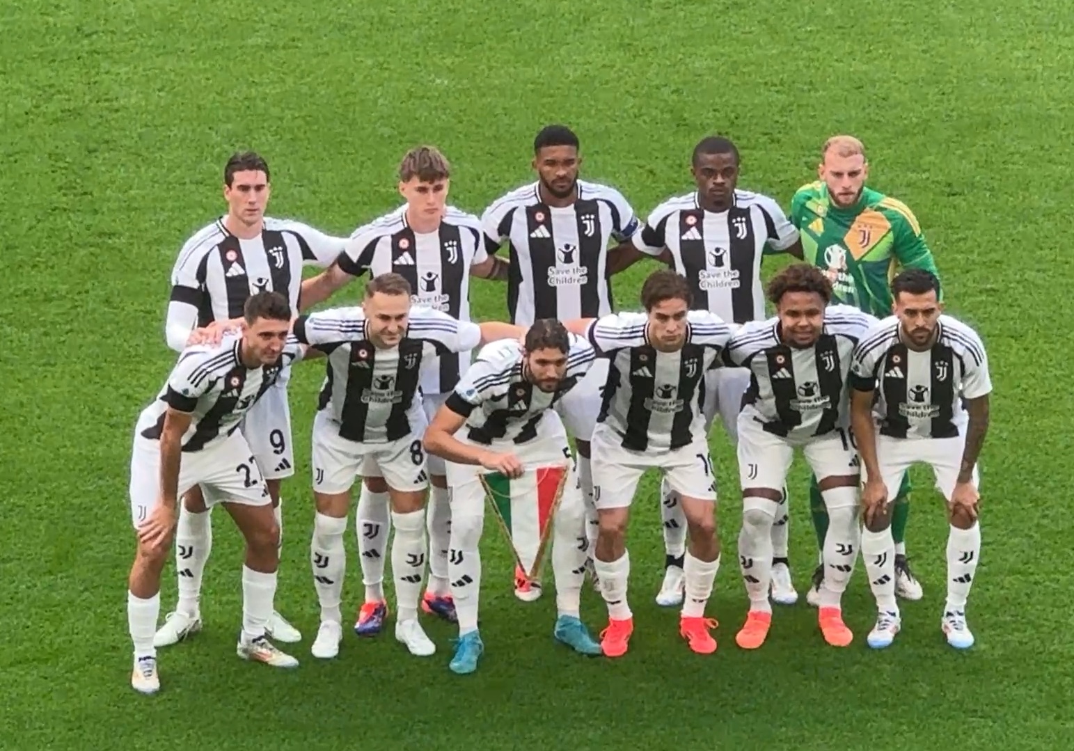 辽宁队9分险胜！新赛季开门红，外援34分22篮板，吴爽20分