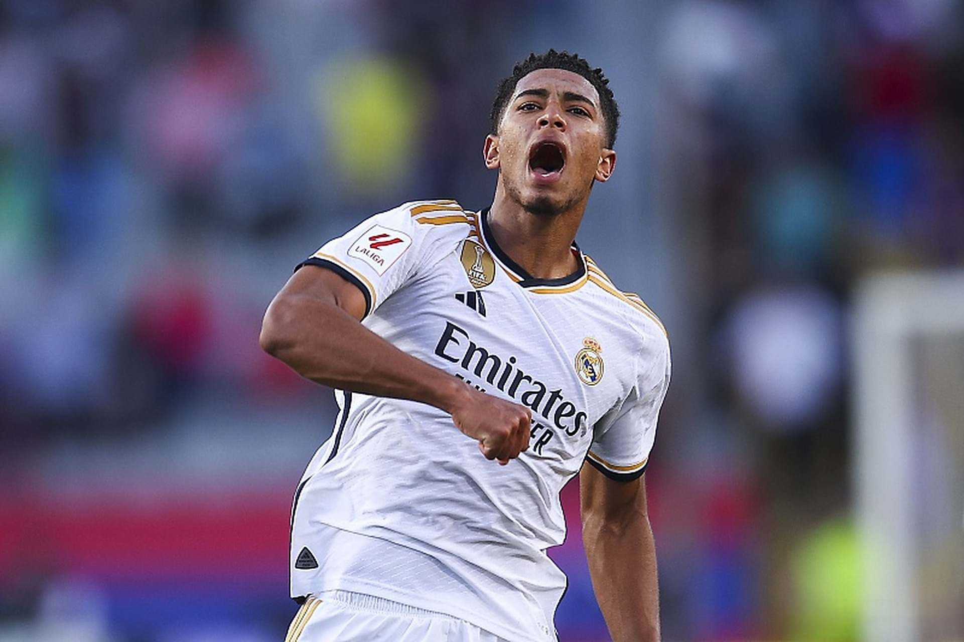 奥格斯堡vs勒沃库森：亚基奇、凯文-施洛特贝克首发，希克、霍夫曼出战