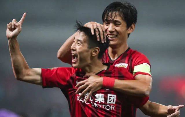 唐斯是尼克斯过去50年来砍35+15+5次数最多的球员