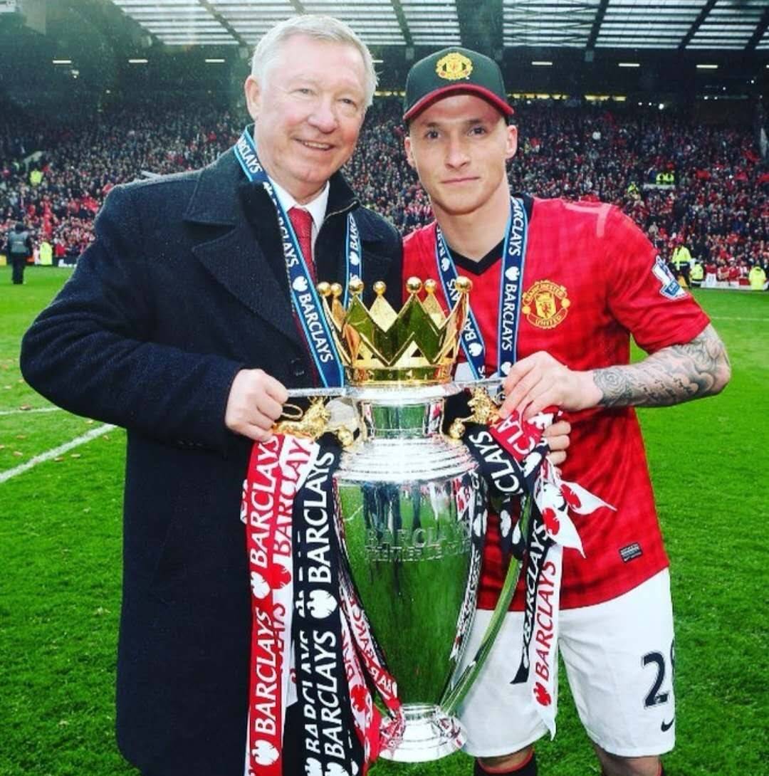 连续3场未首发，萨拉赫赛后发表激烈言论称被当成替罪羊，英媒曝利物浦选择支持斯洛特