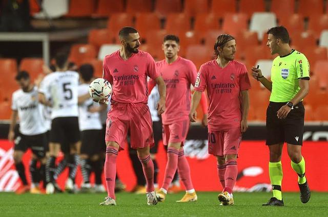 维拉10轮9胜升至第二，上次取得如此战绩还是1919年